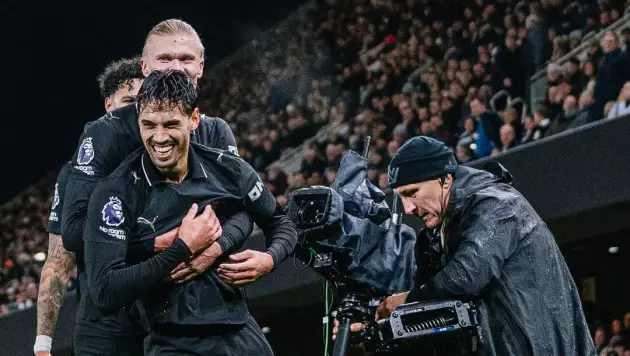 "Ман Сити" выдал триллер с 9 голами и сорвал сенсацию в АПЛ