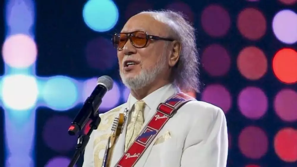 Солист “Дос-Мукасан“ остался без звания. Минкульт объяснил почему