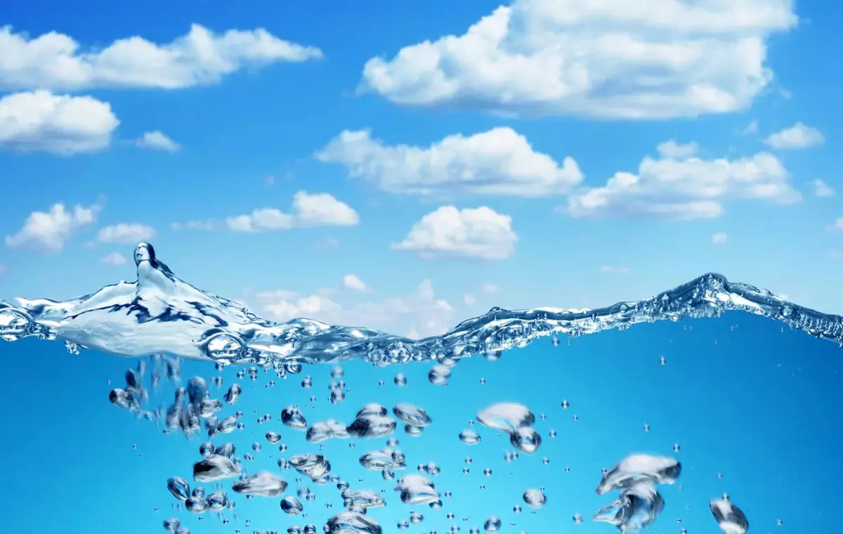 Нанотехнологии: школьница из Алматы разработала устройство для сбора воды из воздуха