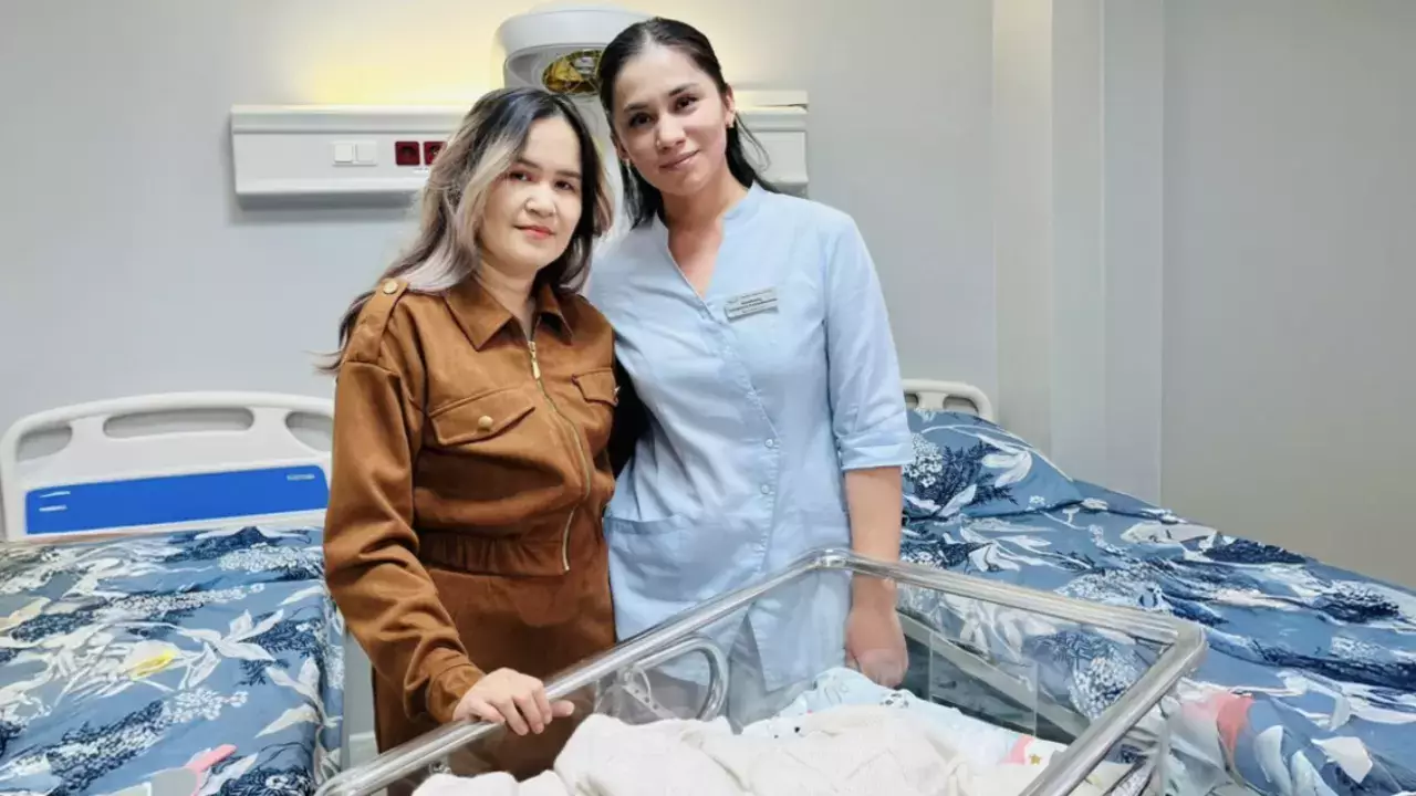 Шымкенттік дәрігерлер салмағы 700 грамм нәрестені аман алып қалды
