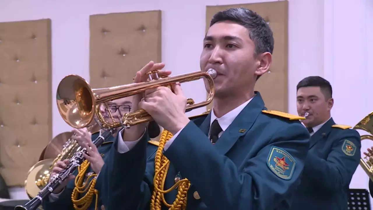 Әскери оркестр Қатардағы фестивальде өнер көрсетеді