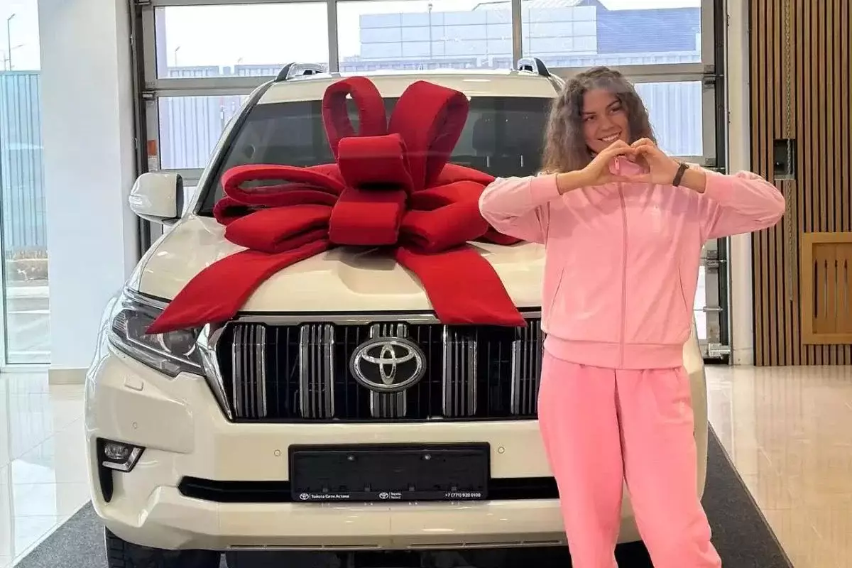 Әлем чемпионы Наталья Богданова өзіне қымбат сыйлық жасады