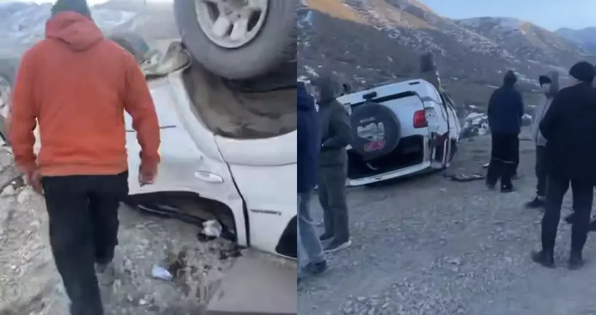 Жолаушы қаза тапты: Көлсайда туристер мінген көлік аударылып қалды (ВИДЕО)