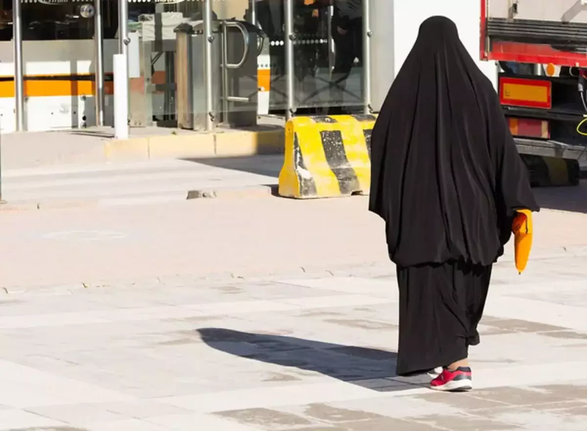 Енді қоғамдық орындарда ниқаб кигендер жауапқа тартылады