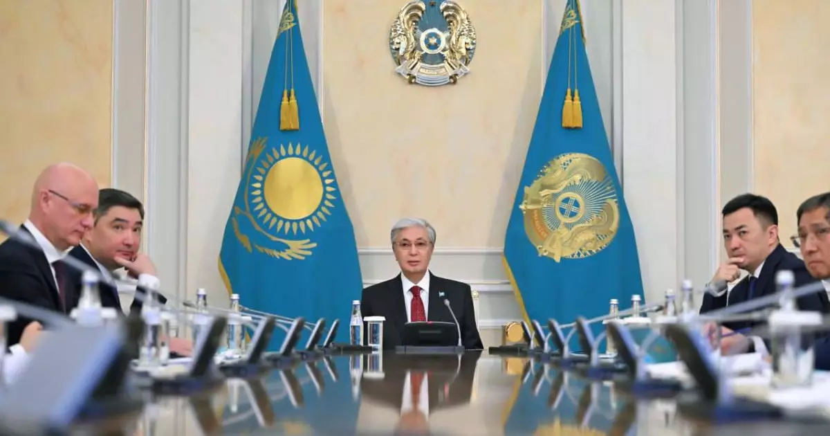  Мемлекет басшысы өңірлік жүк авиахабтарын дамыту жөнінде кеңес өткізді 