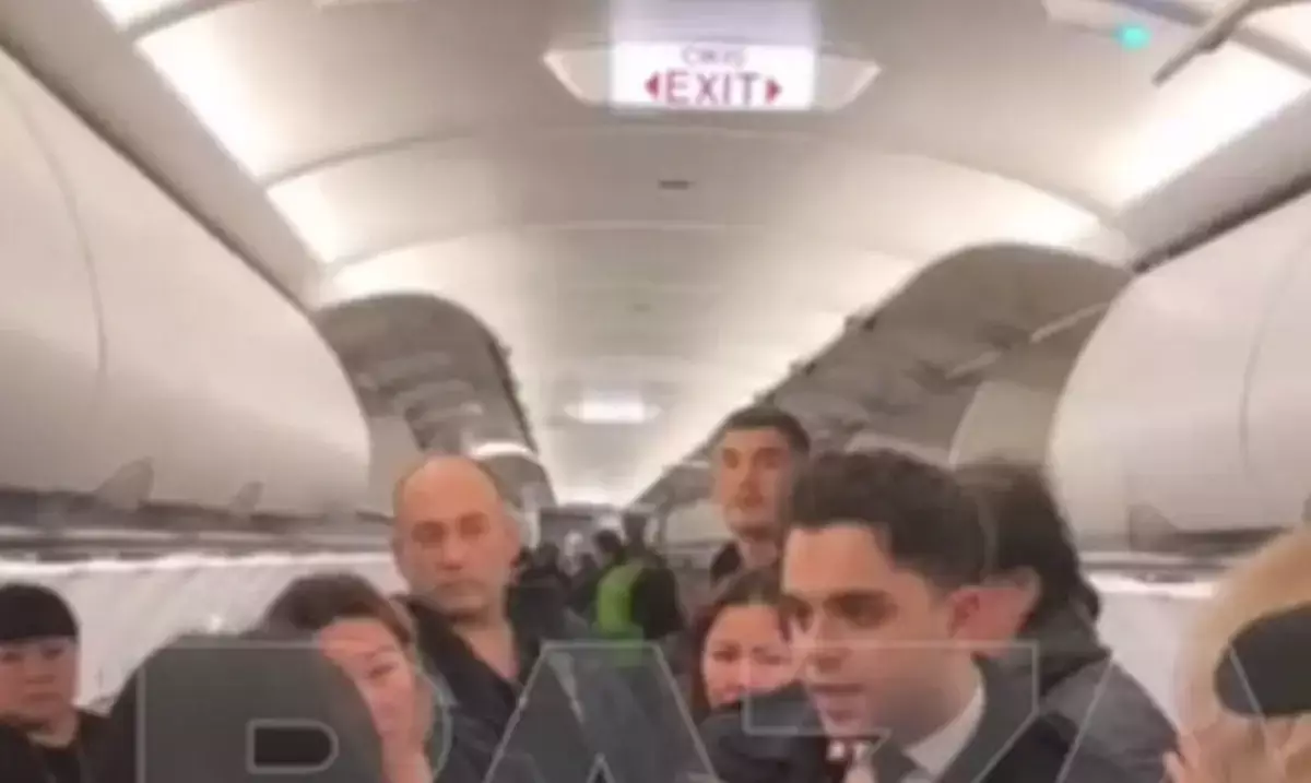 «Захват самолёта» в Казахстане: официальное разъяснение российского посольства - новости на Lada.kz 03.12.2025