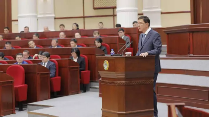 Закпалата приняла в первом чтении проект госбюджета Узбекистана на 2026 год