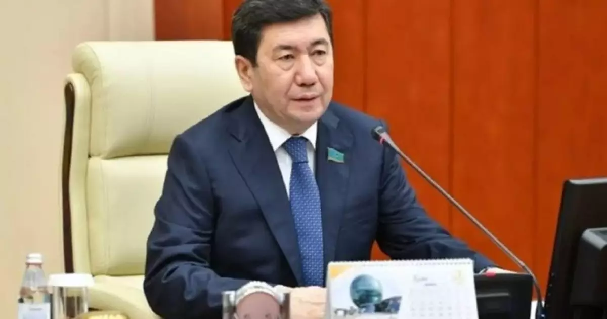  Ерлан Қошанов министрлерді сөгіп тастады 