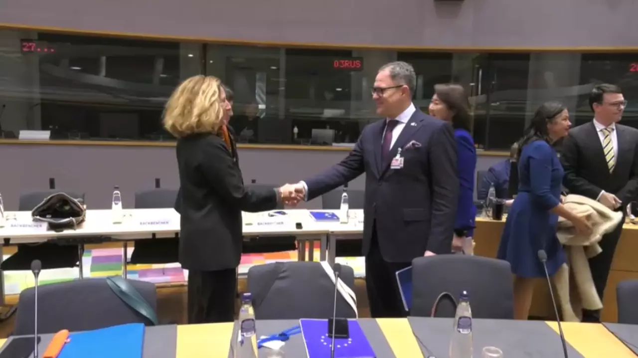 Казахстан и ЕС: упрощение визового режима