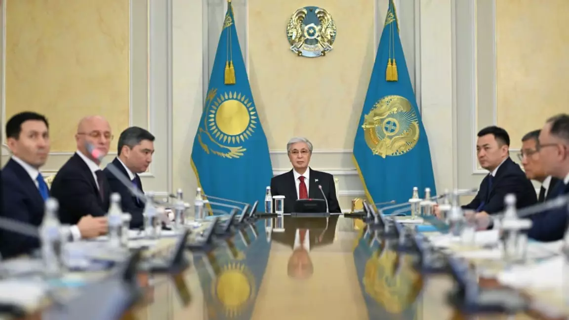 Тоқаев әуежайларға қатысты министрлікті сынады