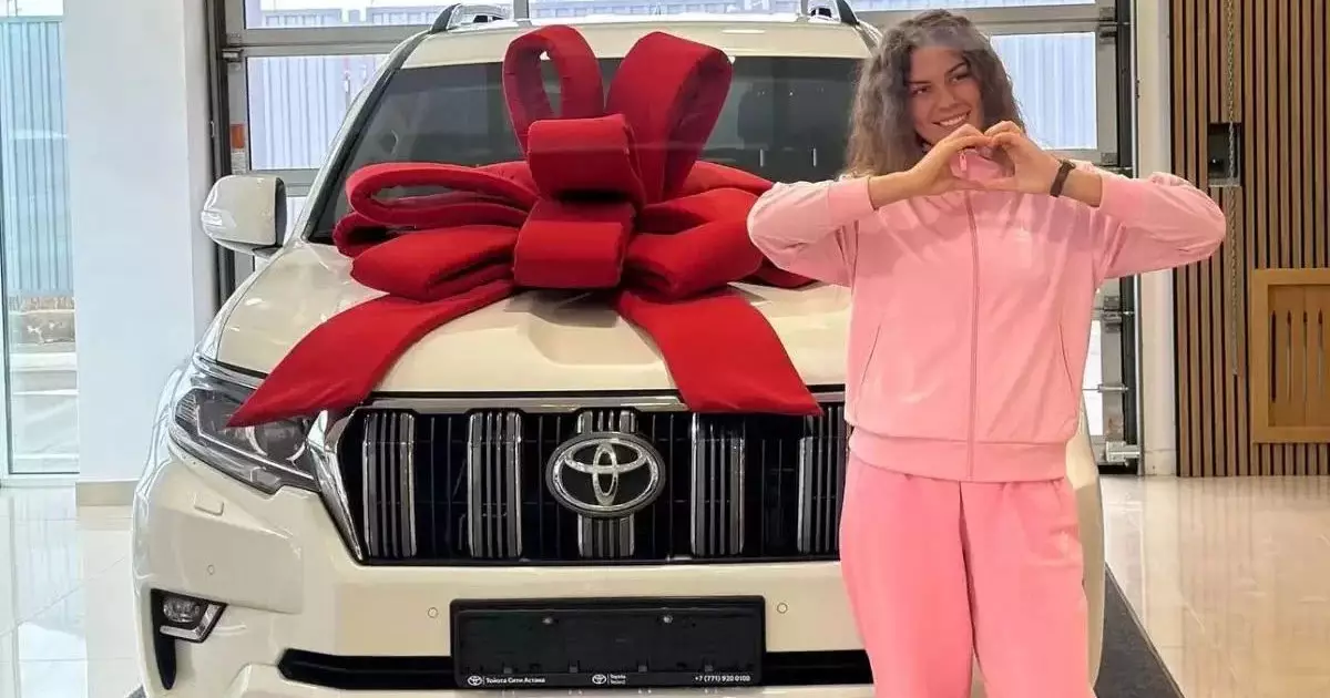   Бокстан әлем чемпионы Наталья Богданова өзіне су жаңа көлік сатып алды   