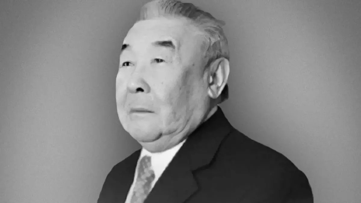 Президент ғалым, қоғам қайраткері Жабайхан Әбділдиннің отбасына көңіл айтты