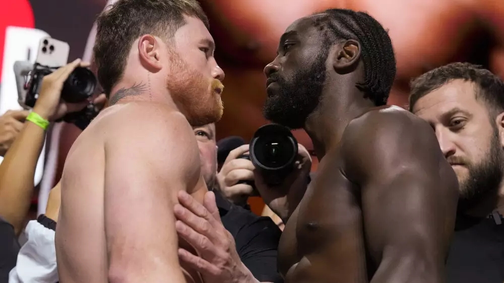 Лучшего боксера мира лишили звания “абсолюта“