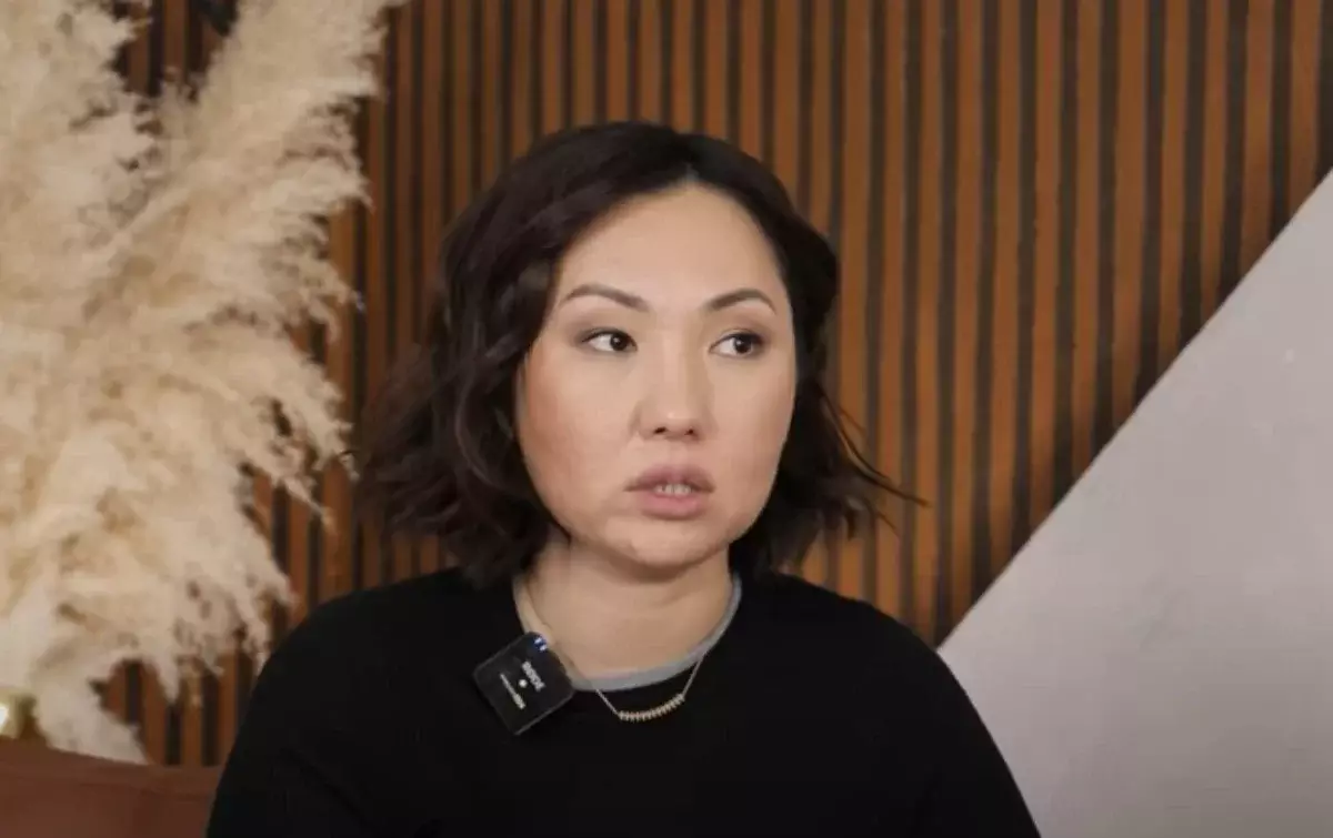 «Пәк, жауапты жігіт болсын»: Роза коуч тұрмысқа шықпаған қыздарға кеңес айтты (ВИДЕО)