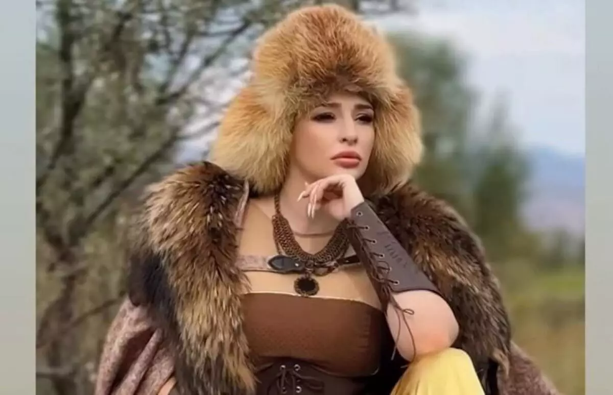 Ангелина Лукас едва не подралась с соперницей во время взвешивания (ВИДЕО)