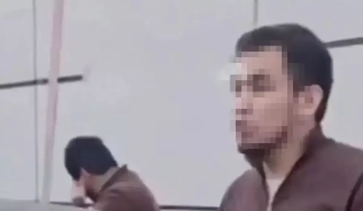 Алматыда бір топ ер адам бойжеткенді көлігіне салып, ұрлап кетпек болды (ВИДЕО)