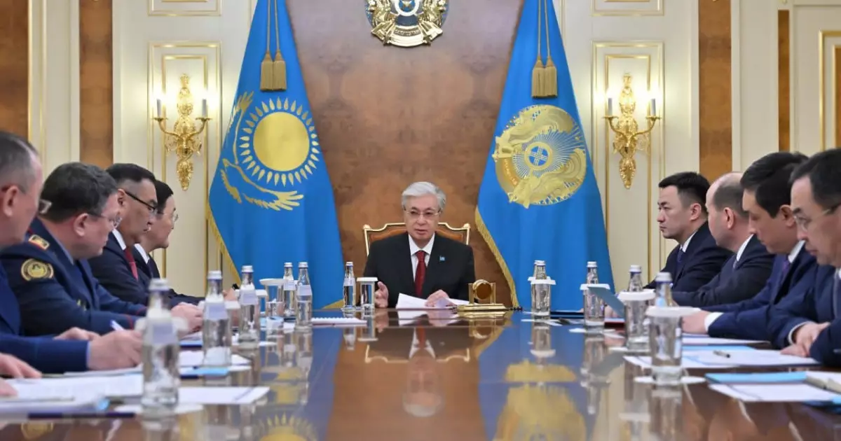   Президент әскери және құқықтық тәртіп мәселелері бойынша кеңес өткізді   