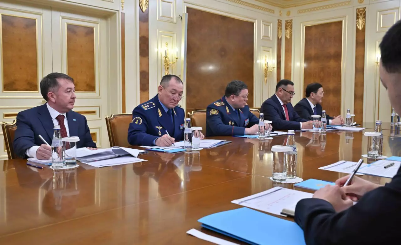 Тоқаев әскери және құқықтық тәртіп мәселелері бойынша кеңес өткізді