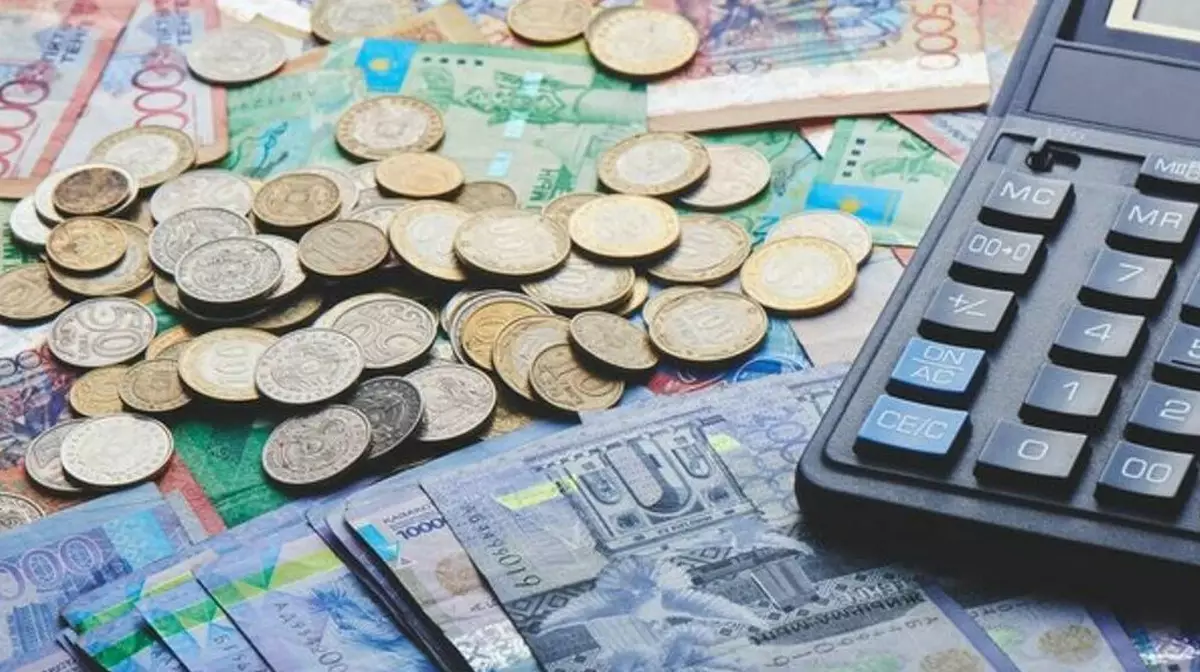 Контроль переводов: как новые правила повлияют на владельцев счетов в Казахстане