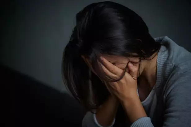 В Алматы на глазах прохожих пытались похитить девушку