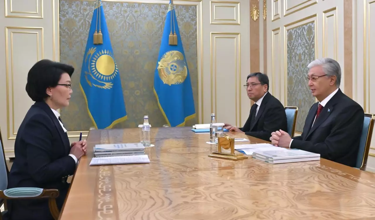 Глава государства дал поручения министру труда и социальной защиты населения