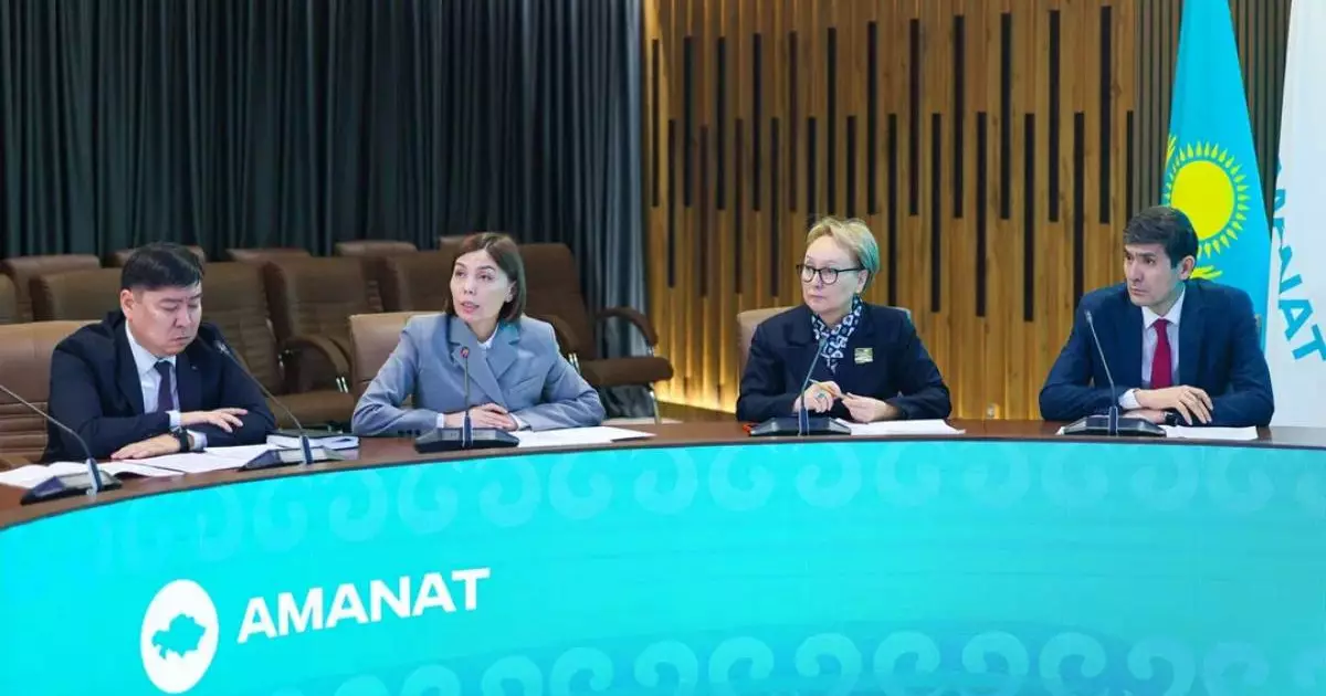   «AMANAT» партиясы 4 миллион азаматты Әлеуметтік әмиянмен жұмыс істеуге жаппай оқытуды бастайды   