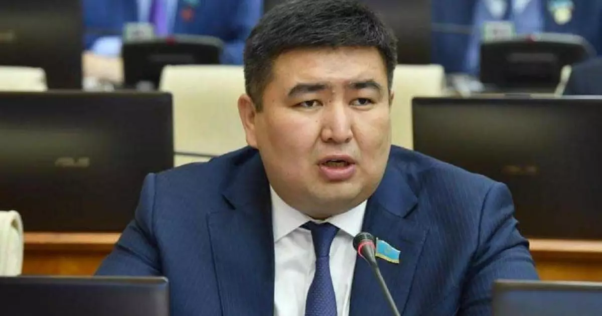   Елнұр Бейсенбаев: «Еститін үкімет» дегеніміз – мәселені тыңдап қана қоймай, уақытылы және тиімді шешім ұсына алатын саяси институт   