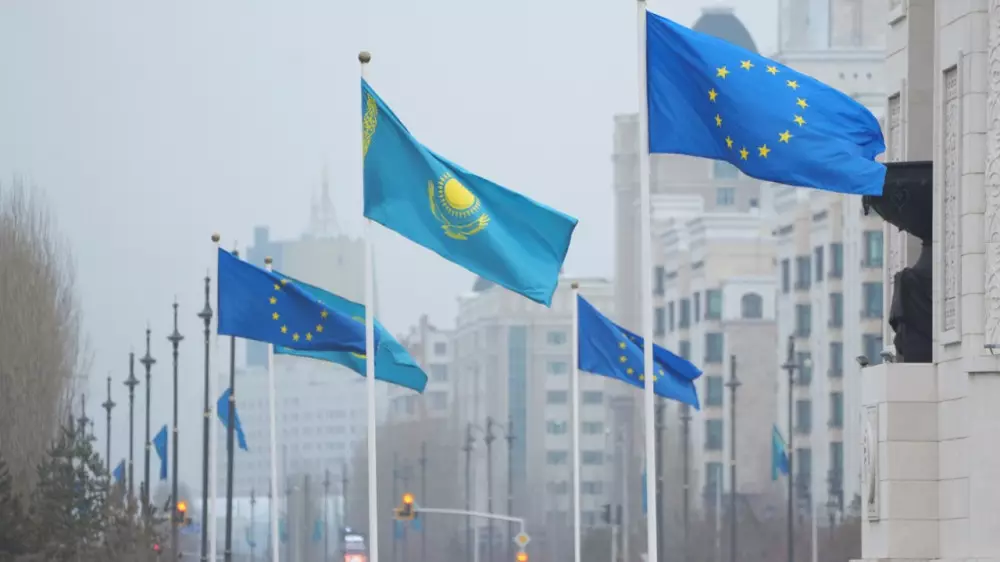 Астану посетит глава Евросовета Антониу Кошта