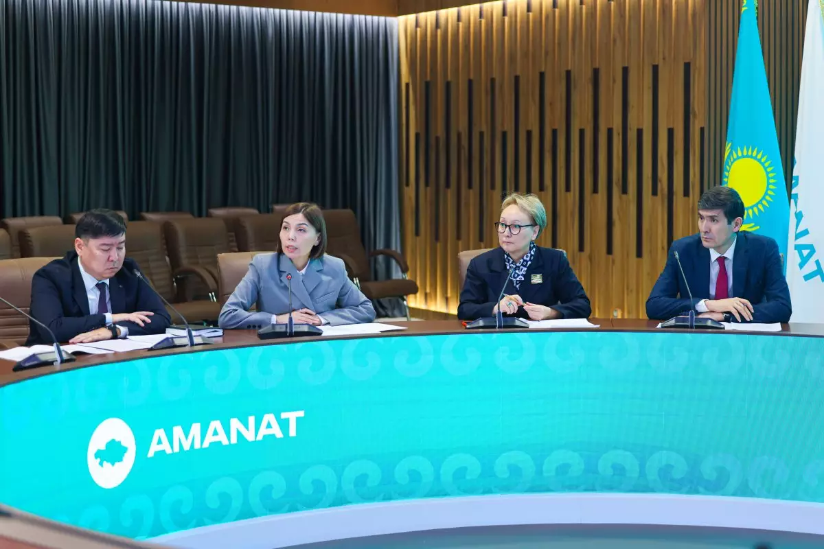 Социальный кошелек экономит сотни миллионов тенге и делает помощь адресной: AMANAT запускает обучение граждан