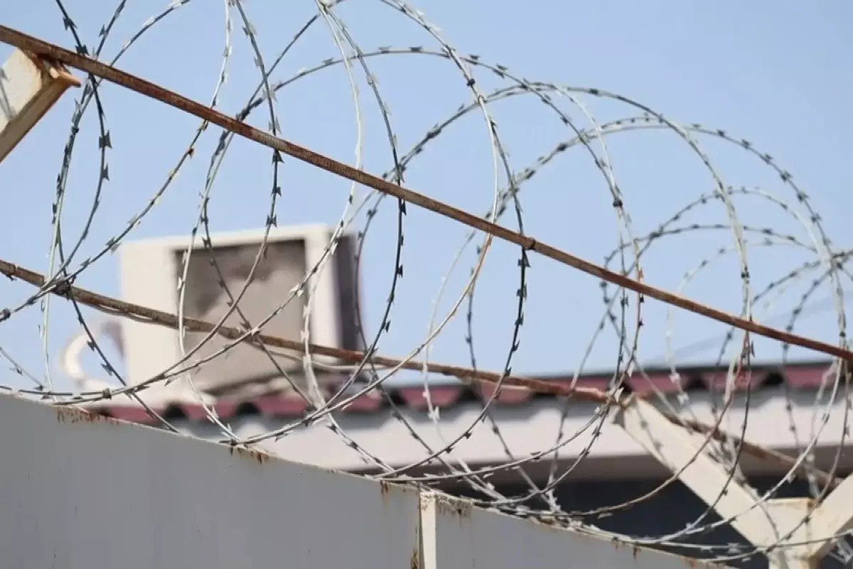 Проходил мимо и убил: в Актобе вынесли приговор мужчине, убившему начальника поезда