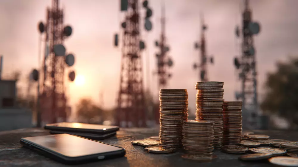 Связь дорожает, доллар падает, Казахстан заметёт: новости, которые вы могли пропустить