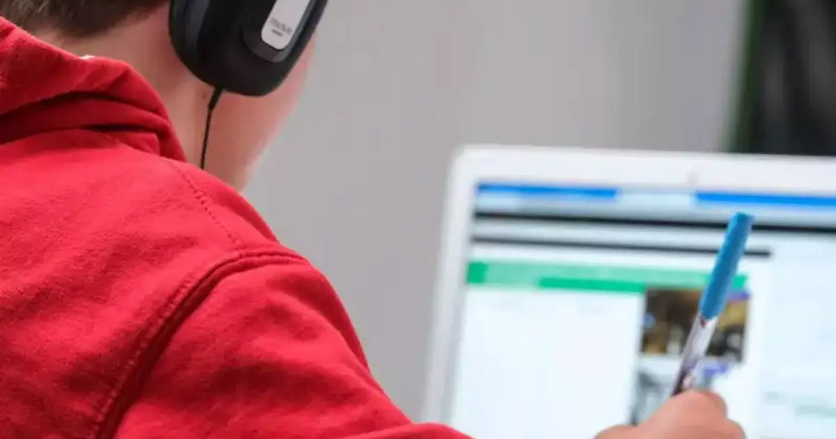  Қостанайда оқушылар үшін қашықтан оқу мерзімі ұзартылды 