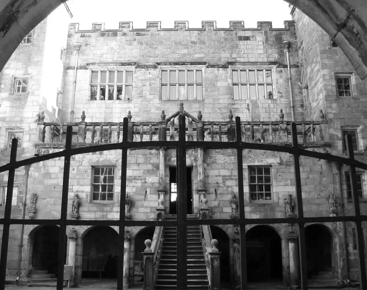 Шепот истории: что скрывает самый мистический замок Англии - новости на Lada.kz 03.12.2025