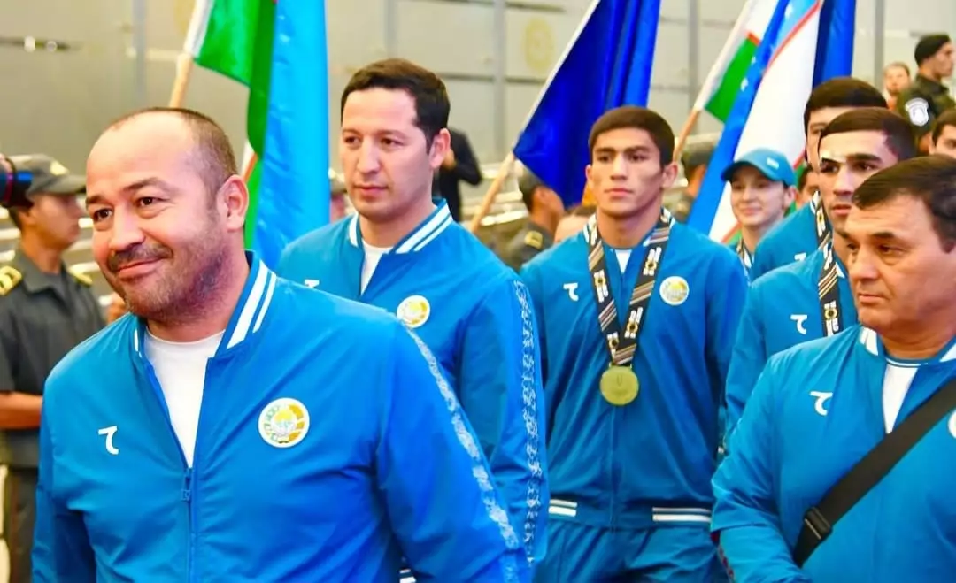 IBA Өзбекстан құрамасына ерекше сыйлық жасады (ВИДЕО)