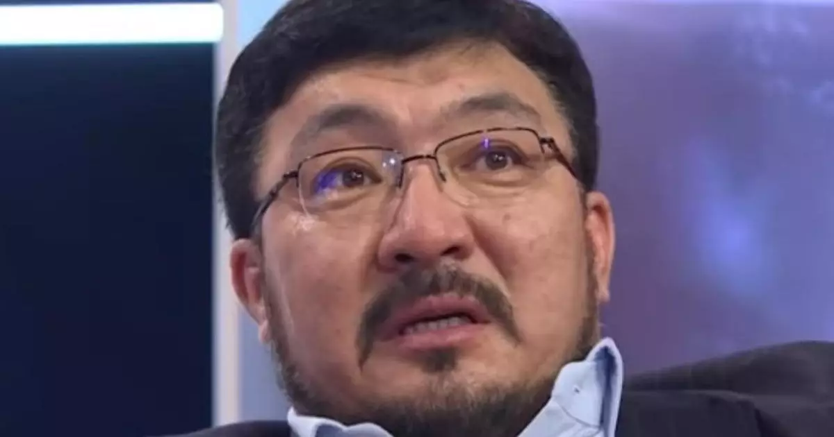  `Сен менің білмейсің ғой қадірімді`: Тоқтар Серіков әсерлі өлең жолдарын жариялады (ВИДЕО) 