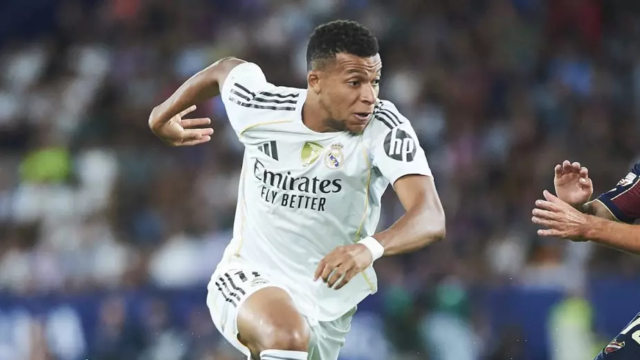 Дубль Мбаппе принес "Реалу" победу в чемпионате Испании (ВИДЕО)