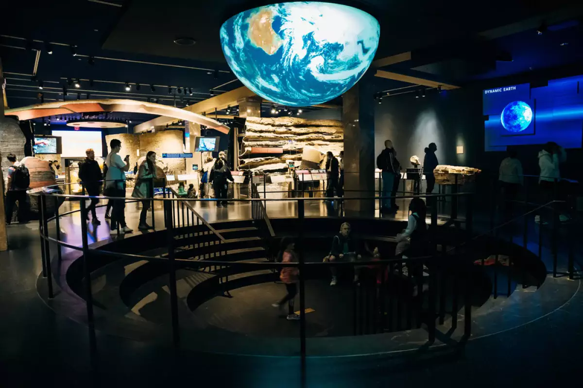 Космический туризм: кто полетит в космос завтра