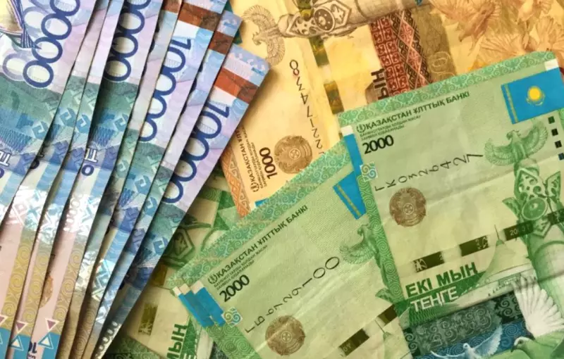 Исследование: 25% казахстанцев оформляют кредиты ради распродаж