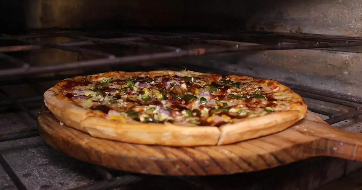  Зейнетақы ақшасы неге пицца жасайтын Domino’s-қа салынды? Сарапшылар жауабы 