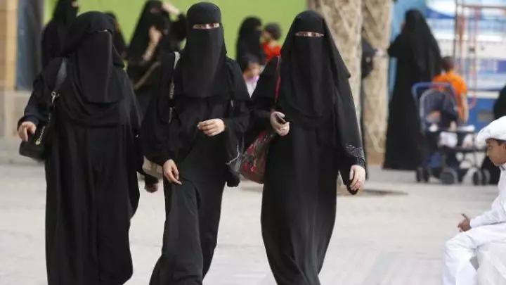 Қазақстанда бетін тұмшалап жүргендер жазға тартылады