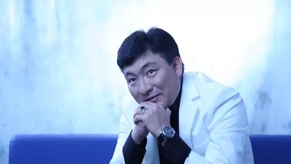 "Сен менің білмейсің ғой қадірімді…": Тоқтар Серіковтің жазбасы көпті ойландырып қойды (ВИДЕО)