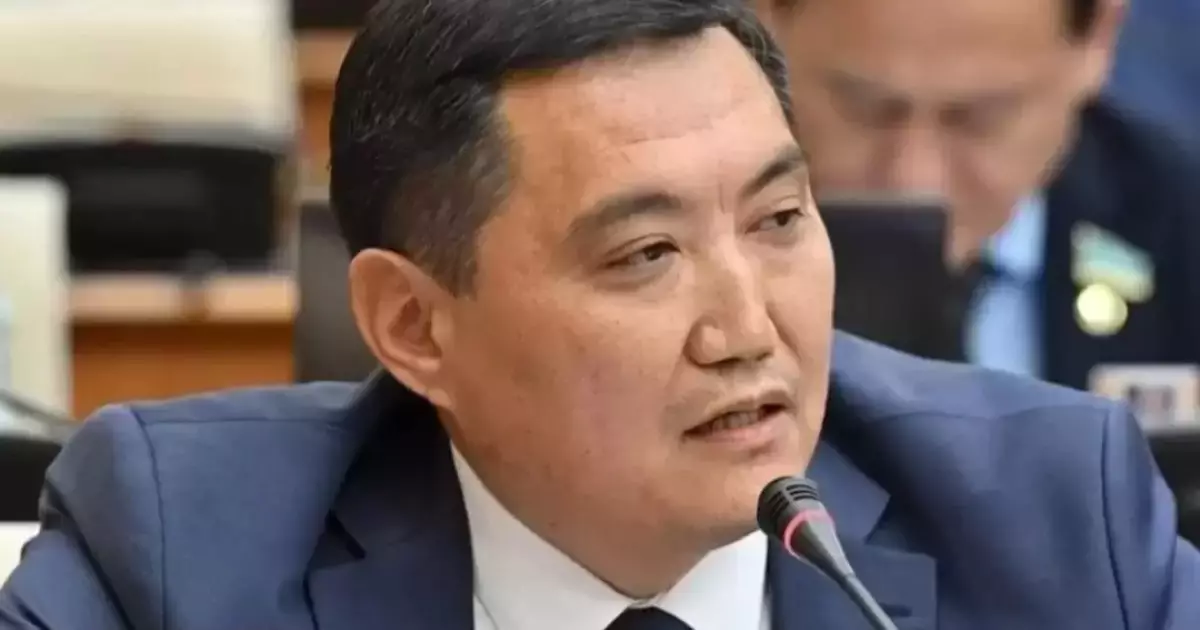  Базарбек министрлер кабинетін қатаң сынға алды: «Мәселе көп, жауап жоқ» 