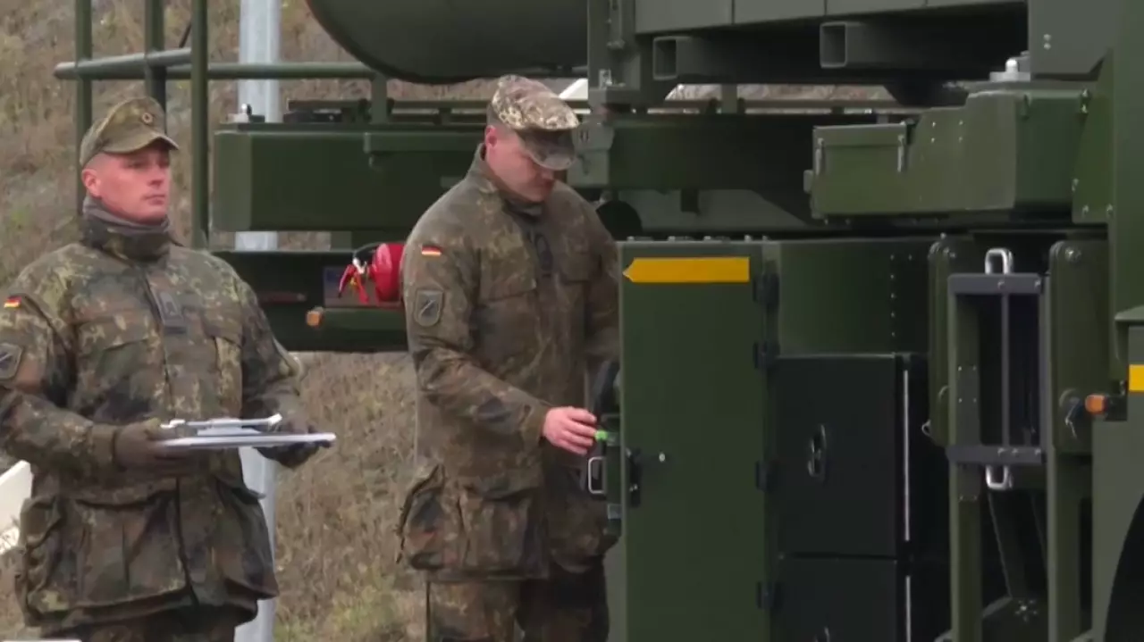 Венесуэла развернула военные силы по всей стране