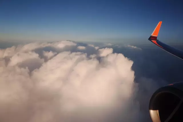 Тайландқа бағыт алған ұшақтан өрт шығып 400-ден астам адамға қауіп төнді