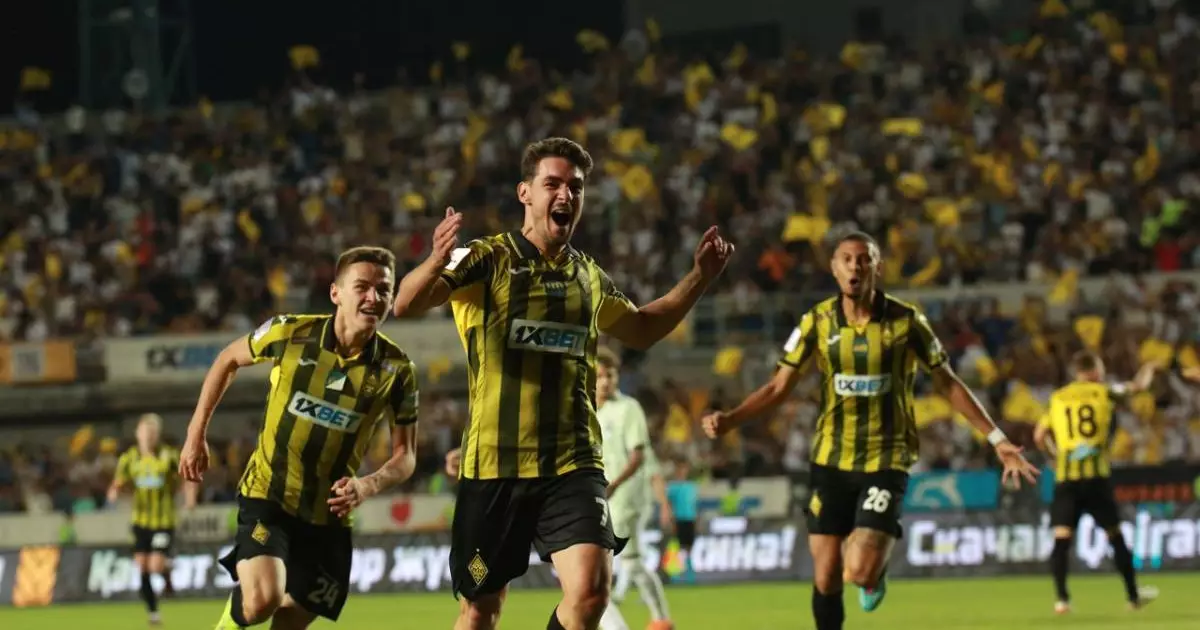  «2 билеттен артық сатылмайды»: «Қайрат» пен «Олимпиакос» ойынының билеттері сатылымға шықты 