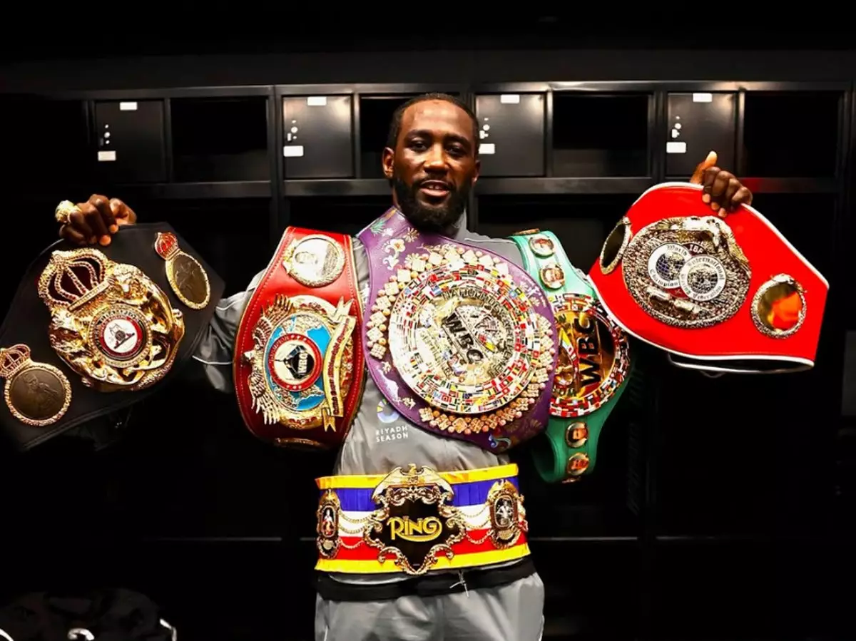 Теренс Кроуфорд задолжал WBC 300 тысяч долларов и лишился пояса