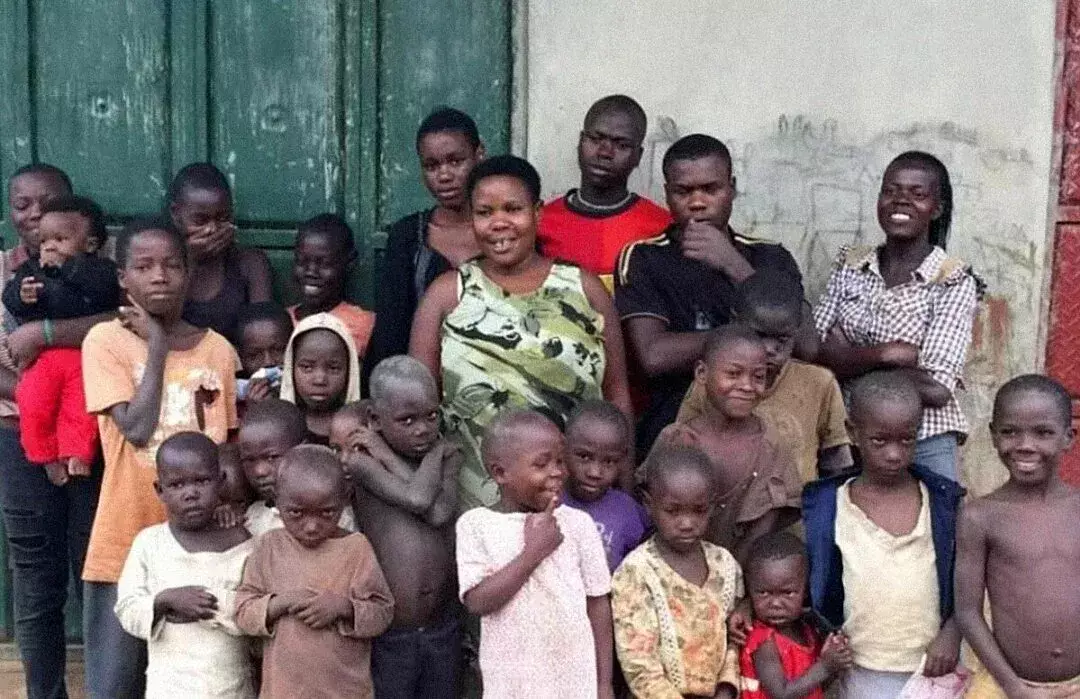 36 жастағы келіншек 23 жылда 44 бала босанған