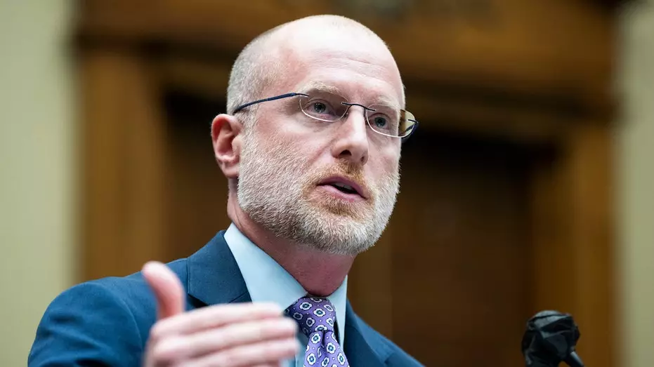 AT&T упраздняет программы DEI, заявив, что найм и продвижение по службе теперь будут основываться на личных заслугах.