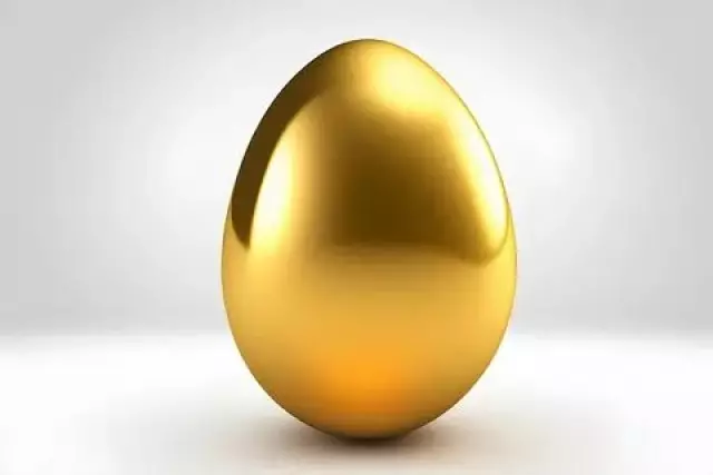 Ер адам зергерлік дүкенде 18 карат алтыны бар бағалы жұмыртқаны жеп қойды