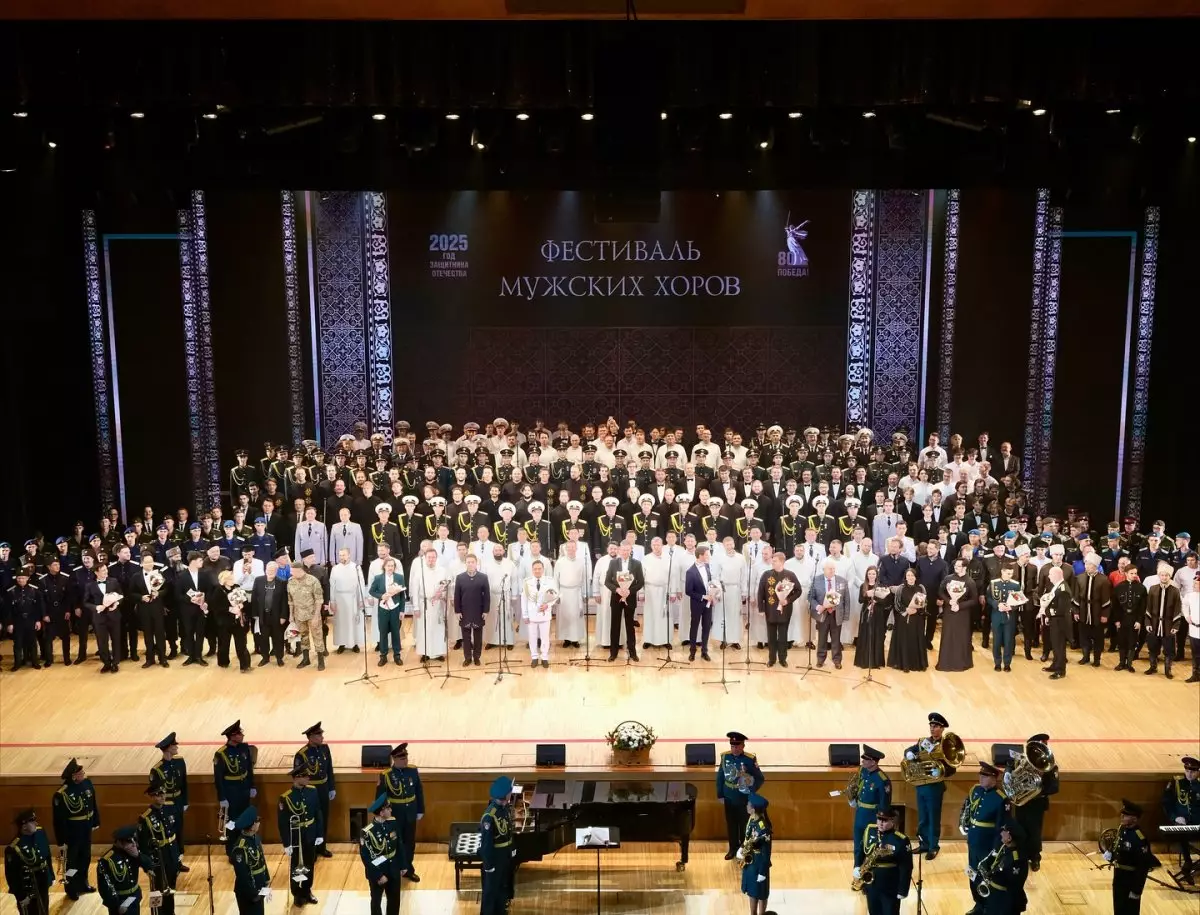 Мужской хор Нацгвардии исполнил хит Linkin Park под домбру (ВИДЕО)